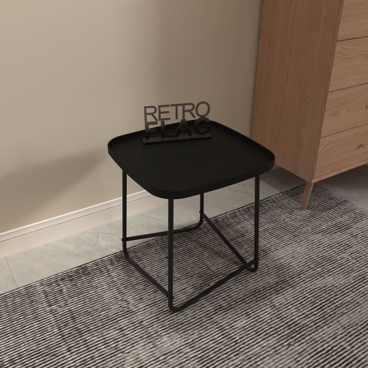 طاولة جانبية معدنية