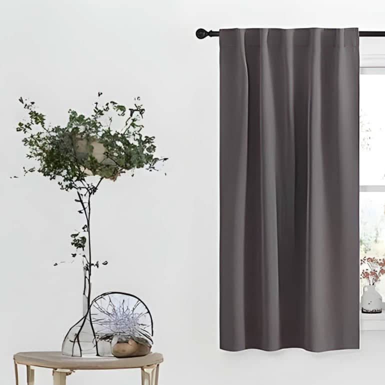 ستارة لون رمادي