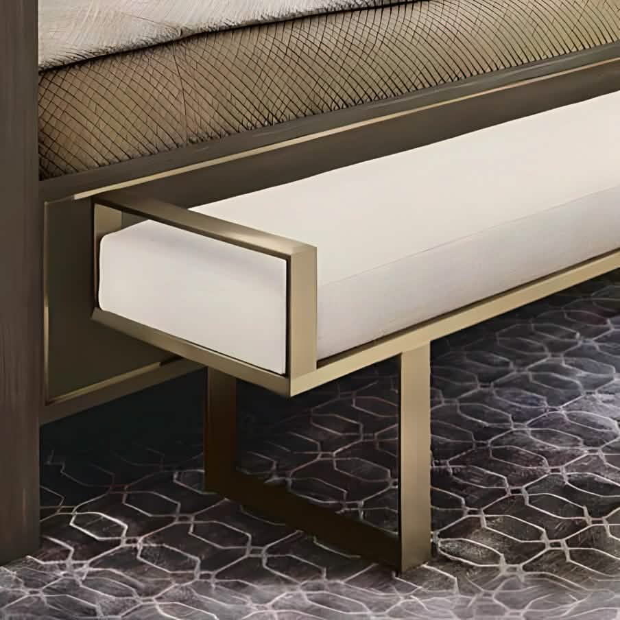 بانكيت معدن ذهبي