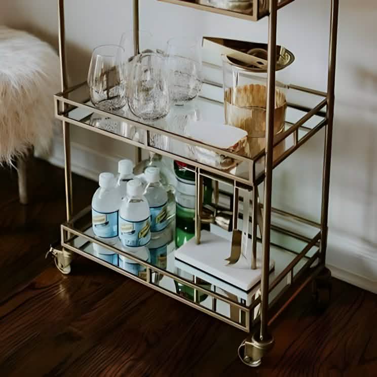 ترابيزة تقديم معدن