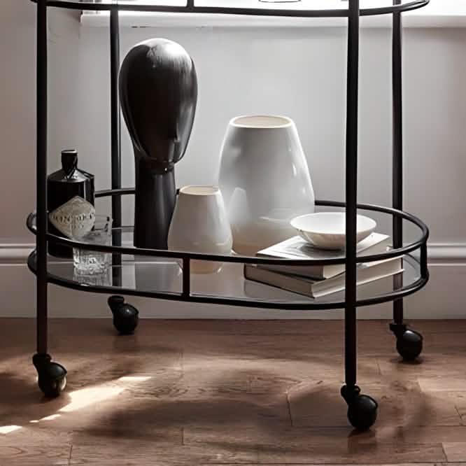 ترابيزة تقديم معدن