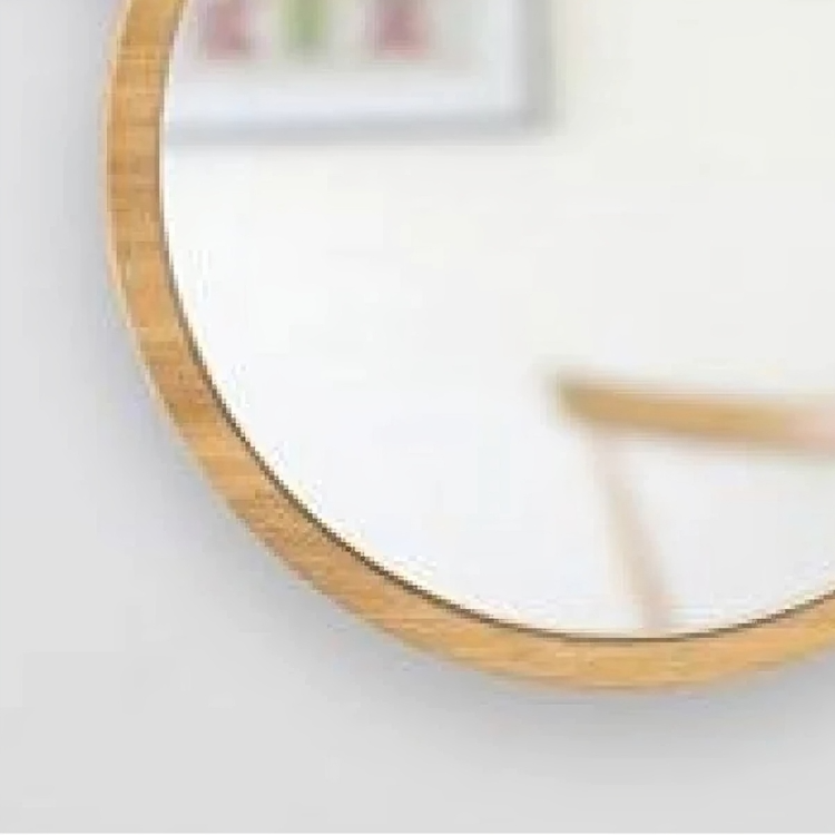 مرايا معلقة