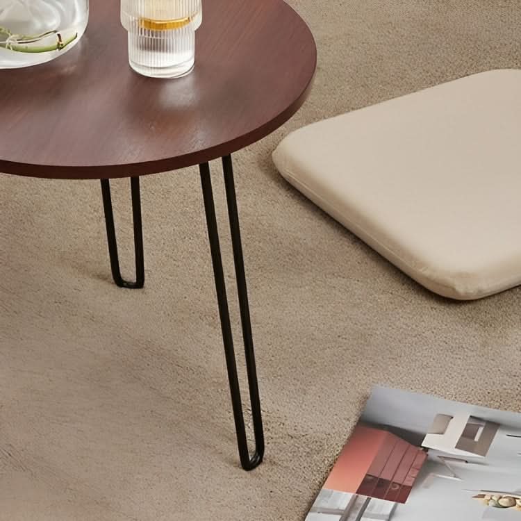 طاولة جانبية بسطح خشب