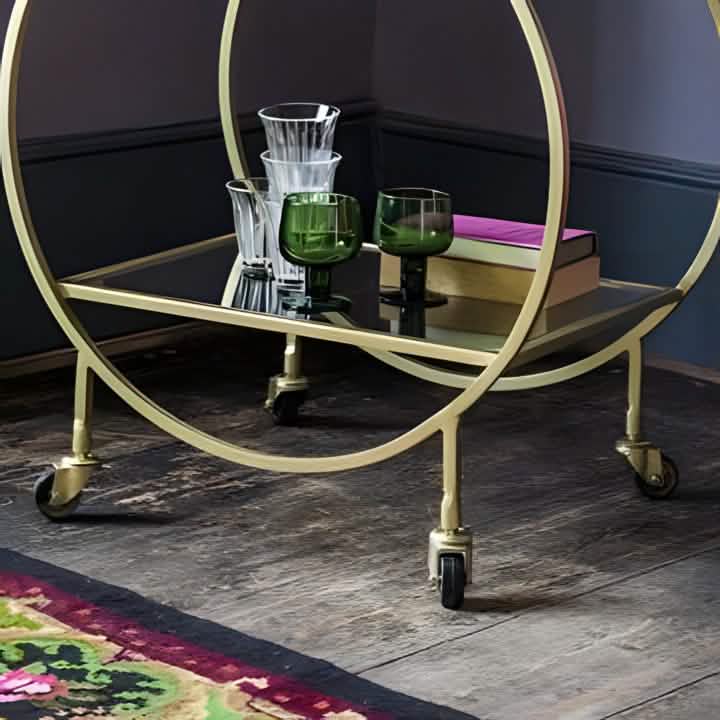 ترابيزة تقديم معدن