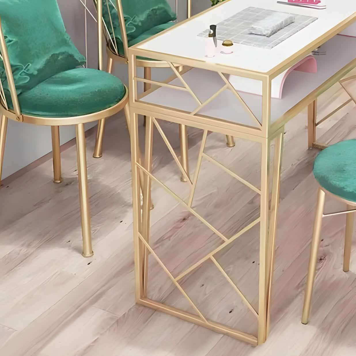 سفرة معدن و ام دي اف مع 4 كراسي