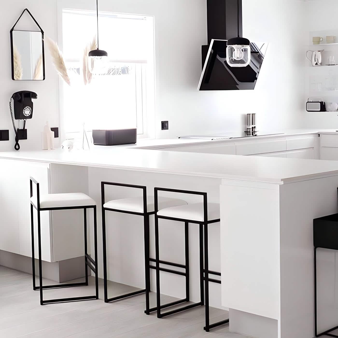 كرسي بار معدن و جلد