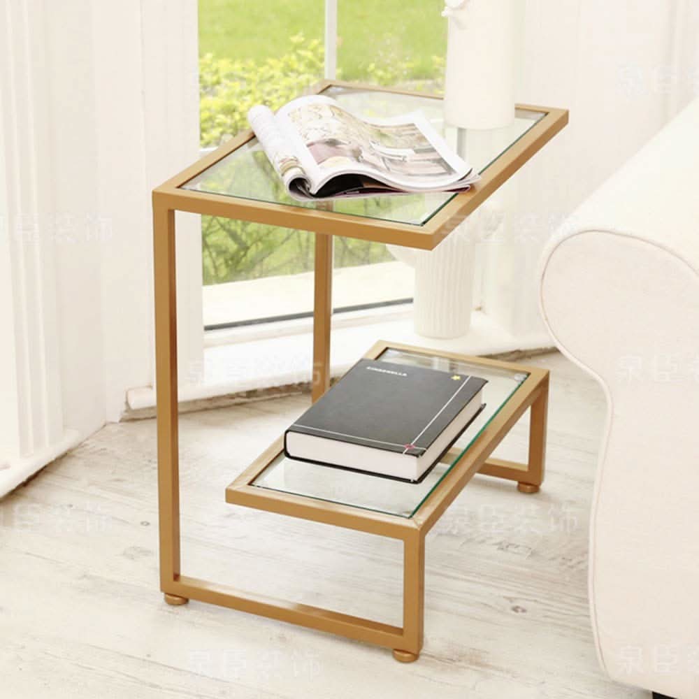 طاولة جانبية بتصميم حديث