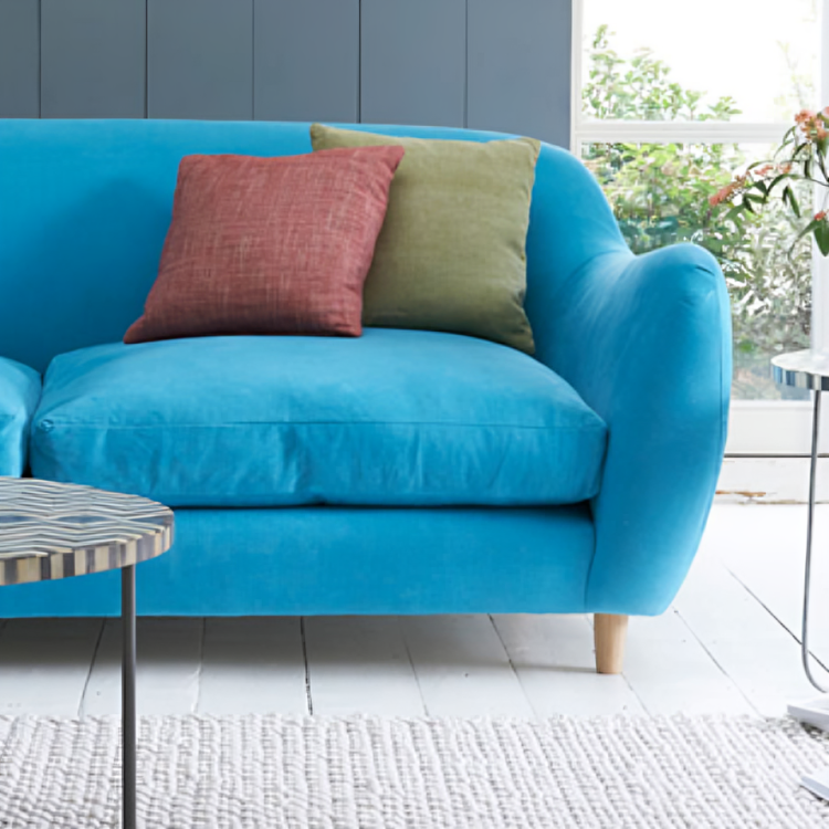 كنبة ثنائية بتصميم حديث