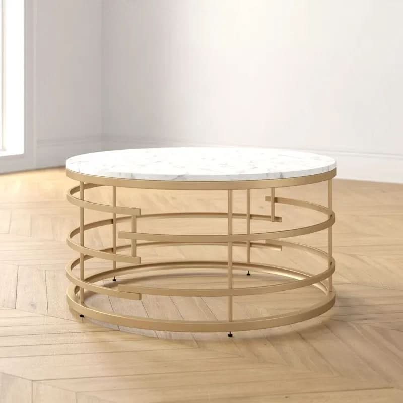 طاولة بتصميم جذاب