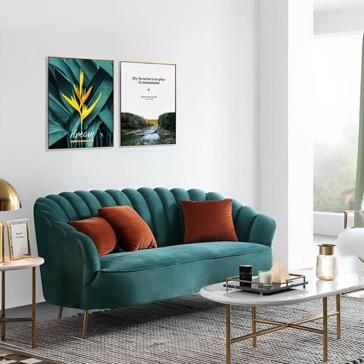 كنبة بتصميم فاخر