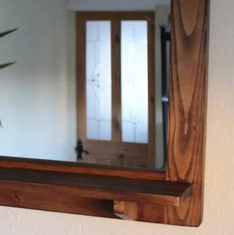 مرايا بتصميم عتيق