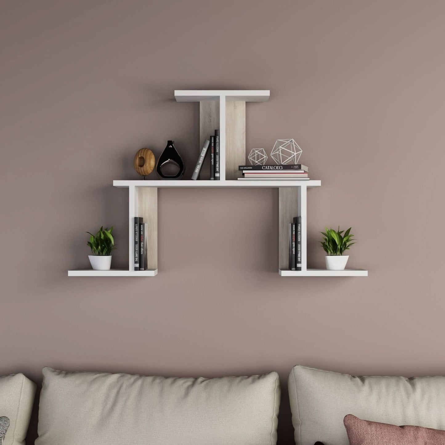 أرفف بتصميم حديث