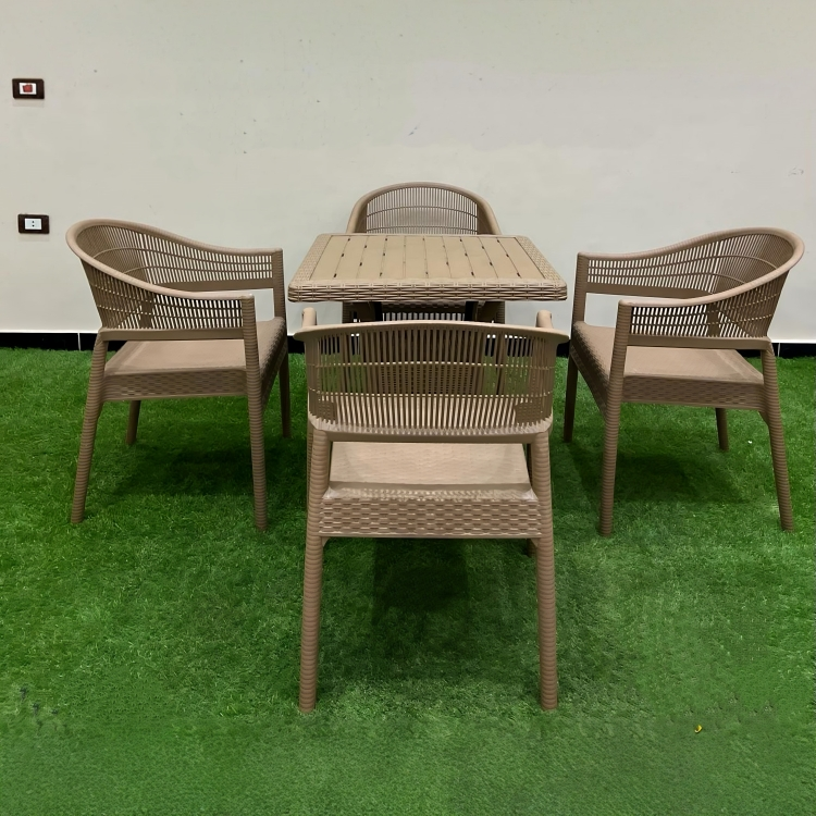 طقم خارجي 5 قطع بتصميم شيك متعدد الالوان