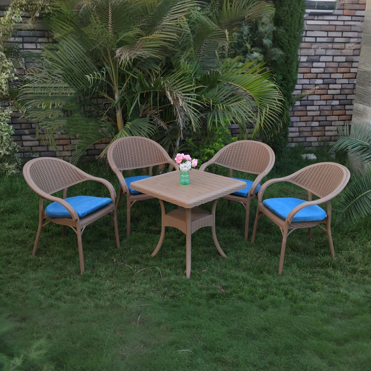 اثاث خارجي مميز للحدائق 5 قطع متعدد الالوان