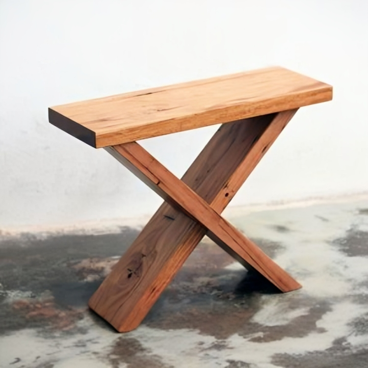 طاولة جانبية خشبية