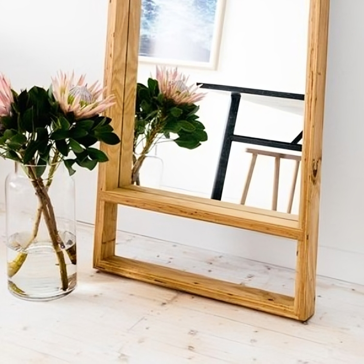 مرايا بتصميم بسيط