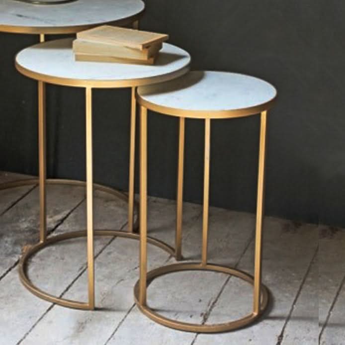 ثلاث طاولات جانبية حديثة