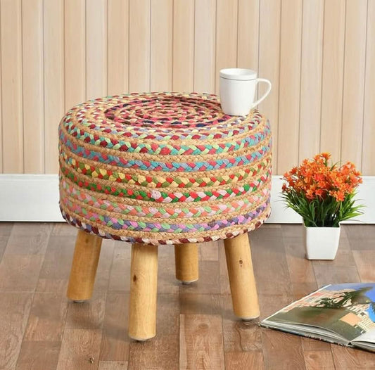 مقعد جلوس خشبي 