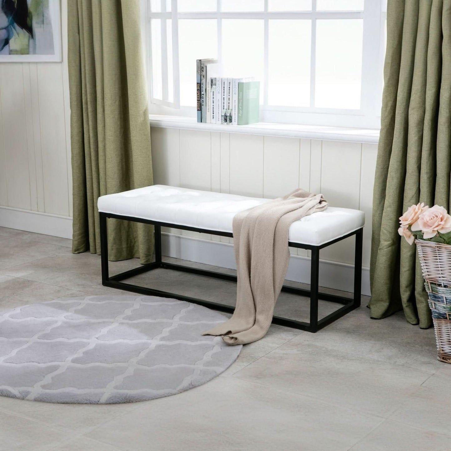 بانكيت كابتونية بقاعدة معدنية 