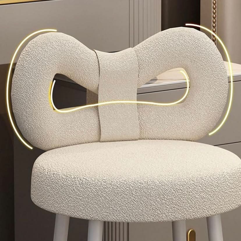 كرسي تسريحه علي شكل فيونكة 