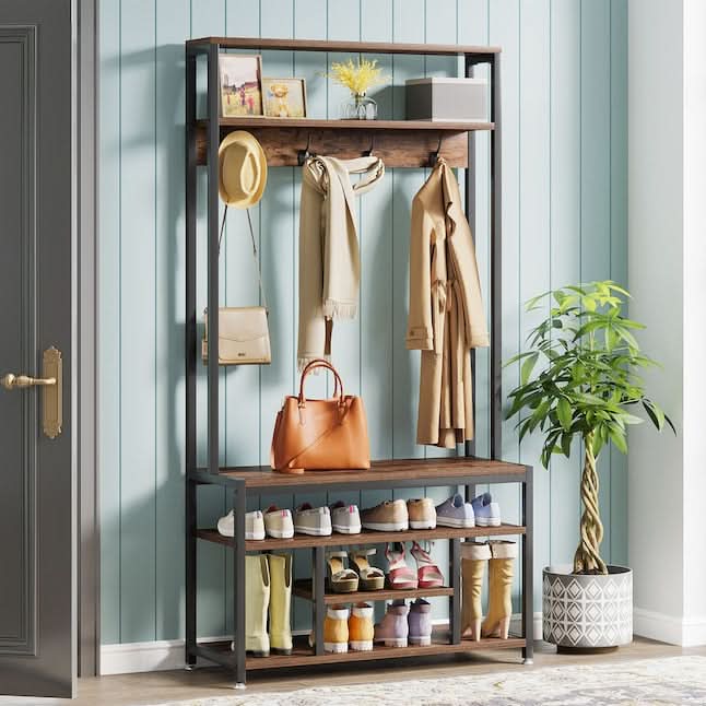 خزانة أحذية مزودة بعلاقة ملابس
