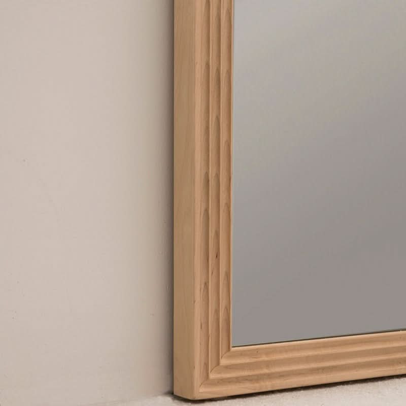 مرايا بتصميم فاخر 